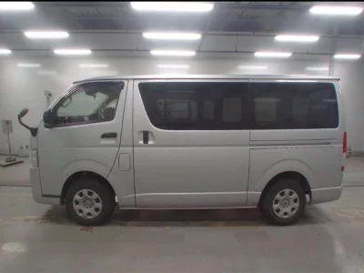Toyota REGIUS ACE VAN