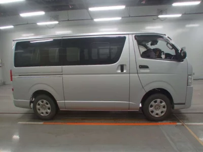 Toyota REGIUS ACE VAN