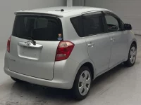 Toyota RACTIS лот № 8004 оценка R  с аукциона в Японии 1