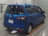 Toyota SIENTA лот № 30028 оценка 4  с аукциона в Японии 1