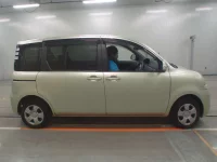 Toyota SIENTA лот № 36028 оценка 3.5  с аукциона в Японии 2