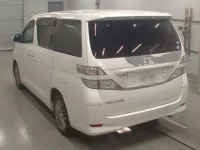 Toyota VELLFIRE лот № 30010 оценка 3.5  с аукциона в Японии 5
