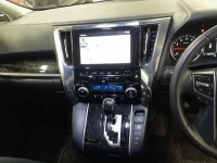 Toyota VELLFIRE лот № 30024 оценка 4  с аукциона в Японии 8