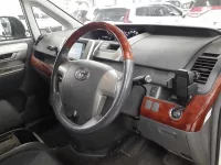 Toyota VOXY лот № 30038 оценка 3.5  с аукциона в Японии 6
