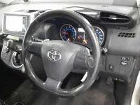 Toyota WISH лот № 10213 оценка RA  с аукциона в Японии 6