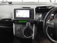 Toyota WISH лот № 10213 оценка RA  с аукциона в Японии 8