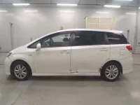 Toyota WISH лот № 10213 оценка RA  с аукциона в Японии 3