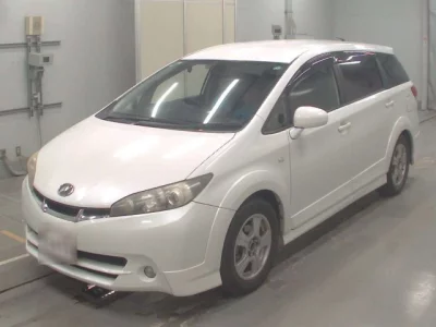Toyota WISH  с аукциона в Японии