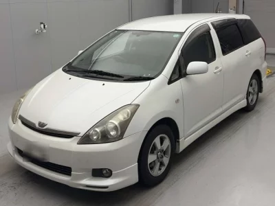 Toyota WISH  с аукциона в Японии
