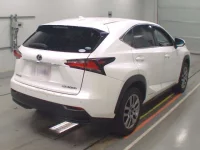 Lexus NX лот № 30082 оценка 4  с аукциона в Японии 1