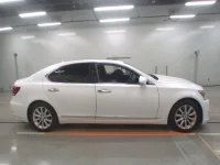 Lexus LS лот № 30182 оценка 4  с аукциона в Японии 2