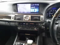 Lexus LS лот № 30182 оценка 4  с аукциона в Японии 8