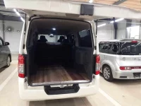 Nissan CARAVAN VAN лот № 30049 оценка 3  с аукциона в Японии 8