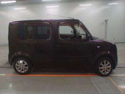 Nissan CUBE  с аукциона в Японии