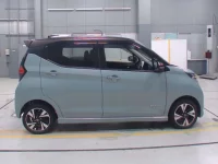 Nissan DAYZ лот № 30016 оценка 4  с аукциона в Японии 2