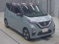 Nissan DAYZ лот № 30016 оценка 4  с аукциона в Японии 4