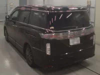 Nissan ELGRAND лот № 30220 оценка 3  с аукциона в Японии 4