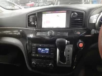 Nissan ELGRAND лот № 30240 оценка 3.5  с аукциона в Японии 8