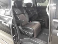 Nissan ELGRAND лот № 30240 оценка 3.5  с аукциона в Японии 9