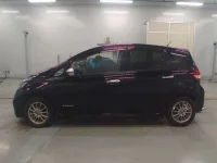 Nissan NOTE лот № 30054 оценка 3.5  с аукциона в Японии 3