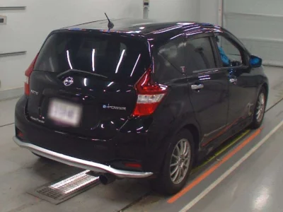 Nissan NOTE  с аукциона в Японии