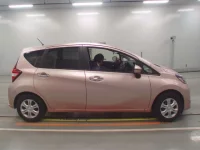 Nissan NOTE лот № 30076 оценка 3  с аукциона в Японии 2