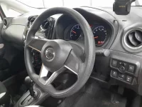 Nissan NOTE лот № 30076 оценка 3  с аукциона в Японии 6