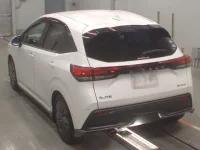 Nissan NOTE лот № 30090 оценка 5  с аукциона в Японии 5