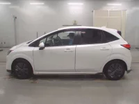 Nissan NOTE лот № 30090 оценка 5  с аукциона в Японии 3