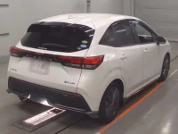 Nissan NOTE лот № 30090 оценка 5  с аукциона в Японии 1