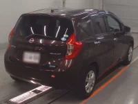 Nissan NOTE лот № 30098 оценка 4  с аукциона в Японии 1