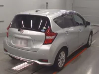 Nissan NOTE лот № 90110 оценка 4  с аукциона в Японии 1