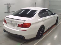 BMW 5-Series лот № 38024 оценка 4  с аукциона в Японии 1