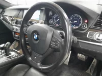 BMW 5-Series лот № 38024 оценка 4  с аукциона в Японии 6