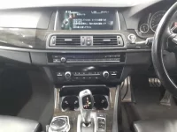 BMW 5-Series лот № 38037 оценка 4  с аукциона в Японии 8