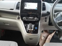 Nissan SERENA лот № 90085 оценка 4  с аукциона в Японии 8