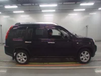 Nissan X-TRAIL лот № 10104 оценка 3.5  с аукциона в Японии 2