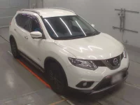 Nissan X-TRAIL лот № 30017 оценка 4  с аукциона в Японии 4