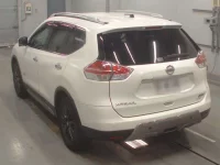 Nissan X-TRAIL лот № 30017 оценка 4  с аукциона в Японии 5