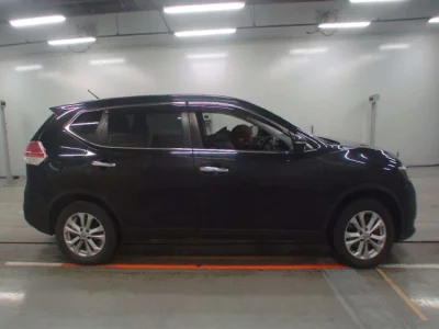 Nissan X-TRAIL  с аукциона в Японии