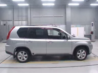 Nissan X-TRAIL лот № 60044 оценка 3.5  с аукциона в Японии 2
