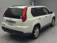 Nissan X-TRAIL лот № 9017 оценка RA  с аукциона в Японии 1