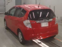 Honda FIT лот № 10072 оценка 3  с аукциона в Японии 5