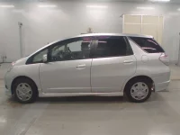 Honda FIT SHUTTLE лот № 30065 оценка 3.5  с аукциона в Японии 3