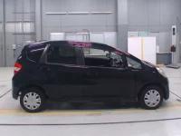 Honda FIT лот № 30033 оценка 3.5  с аукциона в Японии 2
