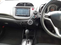 Honda FIT лот № 30033 оценка 3.5  с аукциона в Японии 7