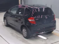 Honda FIT лот № 30078 оценка 4  с аукциона в Японии 5