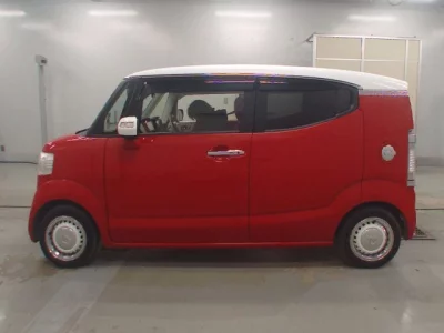 Honda N-Box Slash
