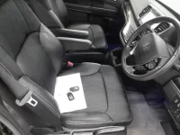 Honda ODYSSEY лот № 30099 оценка 3.5  с аукциона в Японии 7