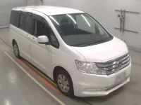 Honda STEP WAGON лот № 10028 оценка 3.5  с аукциона в Японии 4